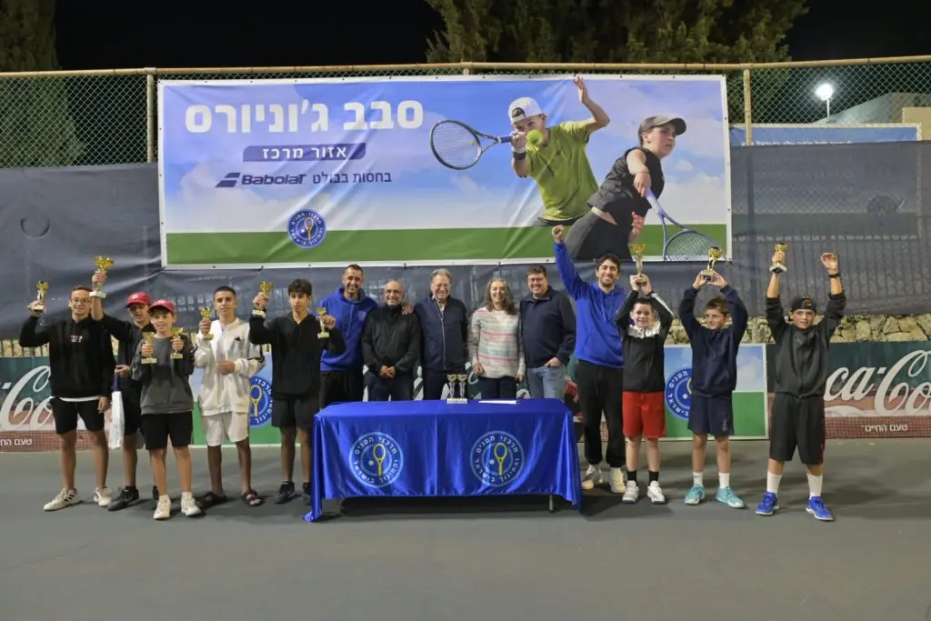 תמונה קבוצתית זוכי תחרות סבב ג'וניורס